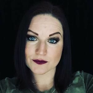 Meet your Posher, Adrian